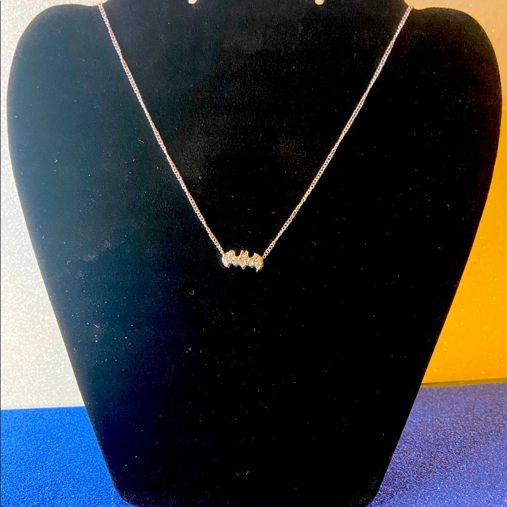 NEW BATMAN CRYSTAL PENDANT 925 silver necklace